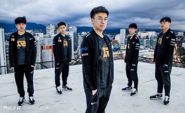 大方认爱卡哥：是的，我们订婚了 锦绣开年！